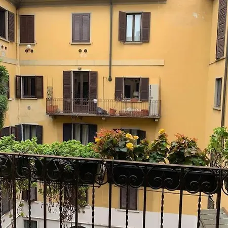 La Casa Alle Colonne - Navigliapartments Milan Exterior photo